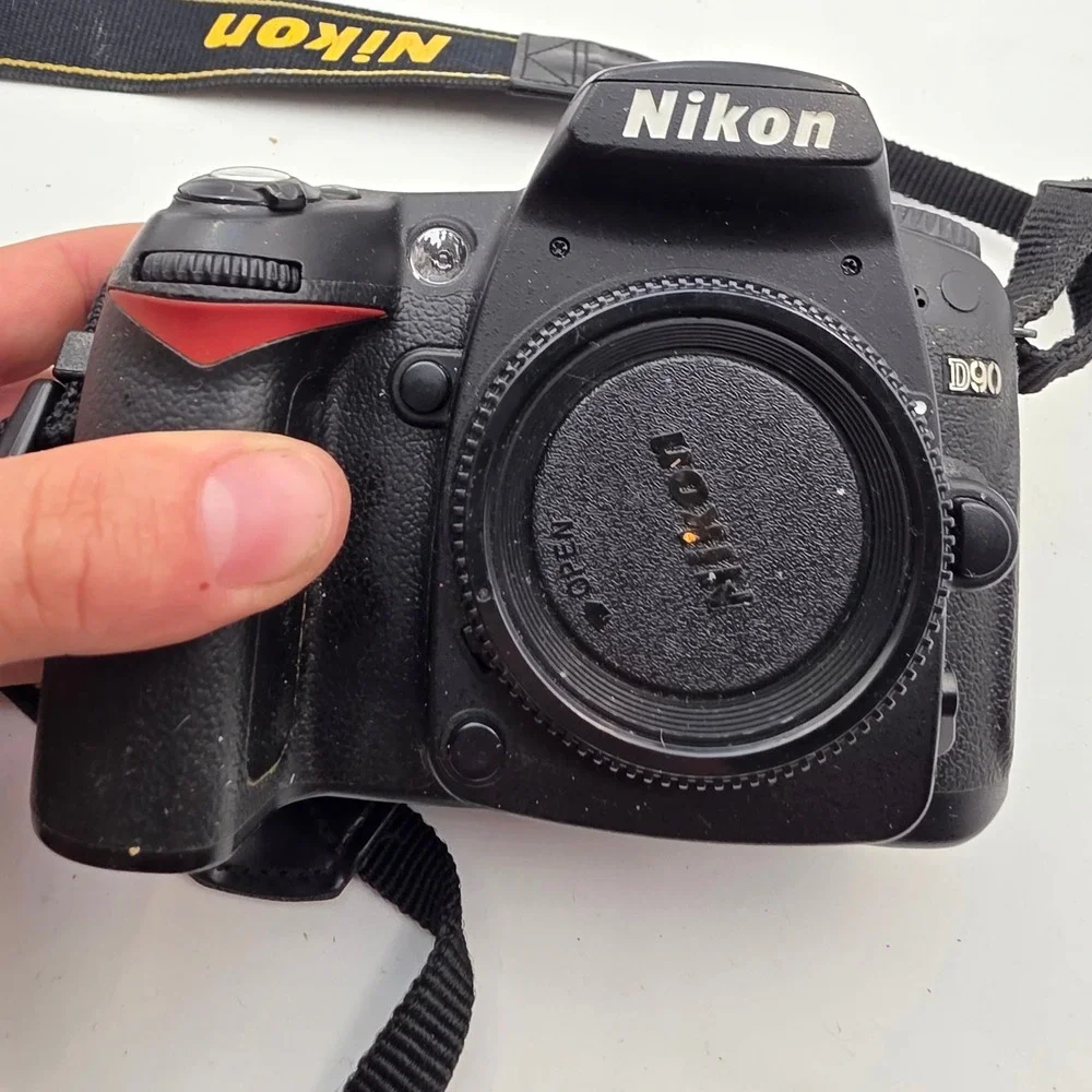 Nikon D90 Digital SLR Camera Body Black DX-Format DSLR 12.3MP 3083474 P4